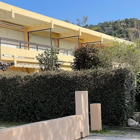 Lejlighed Studio Climatise Avec Grande Terrasse Pres De La Mer - Fr-1-677-51 Le Lavandou