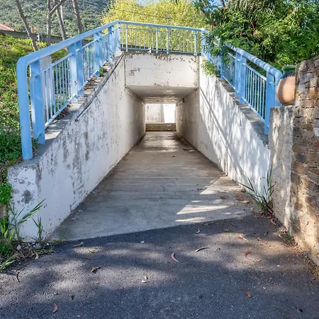 Lejlighed Studio Climatise Avec Grande Terrasse Pres De La Mer - Fr-1-677-51