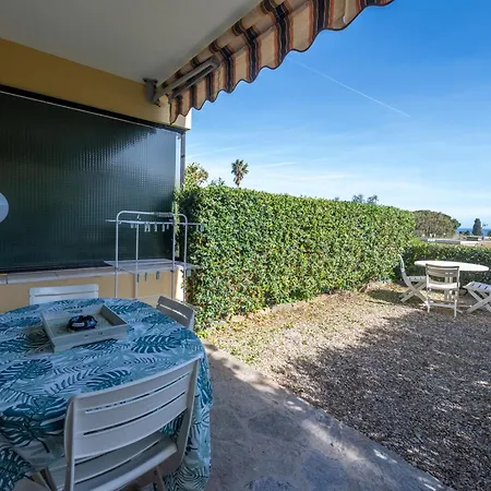 Studio Climatise Avec Grande Terrasse Pres De La Mer - Fr-1-677-51 Lejlighed *